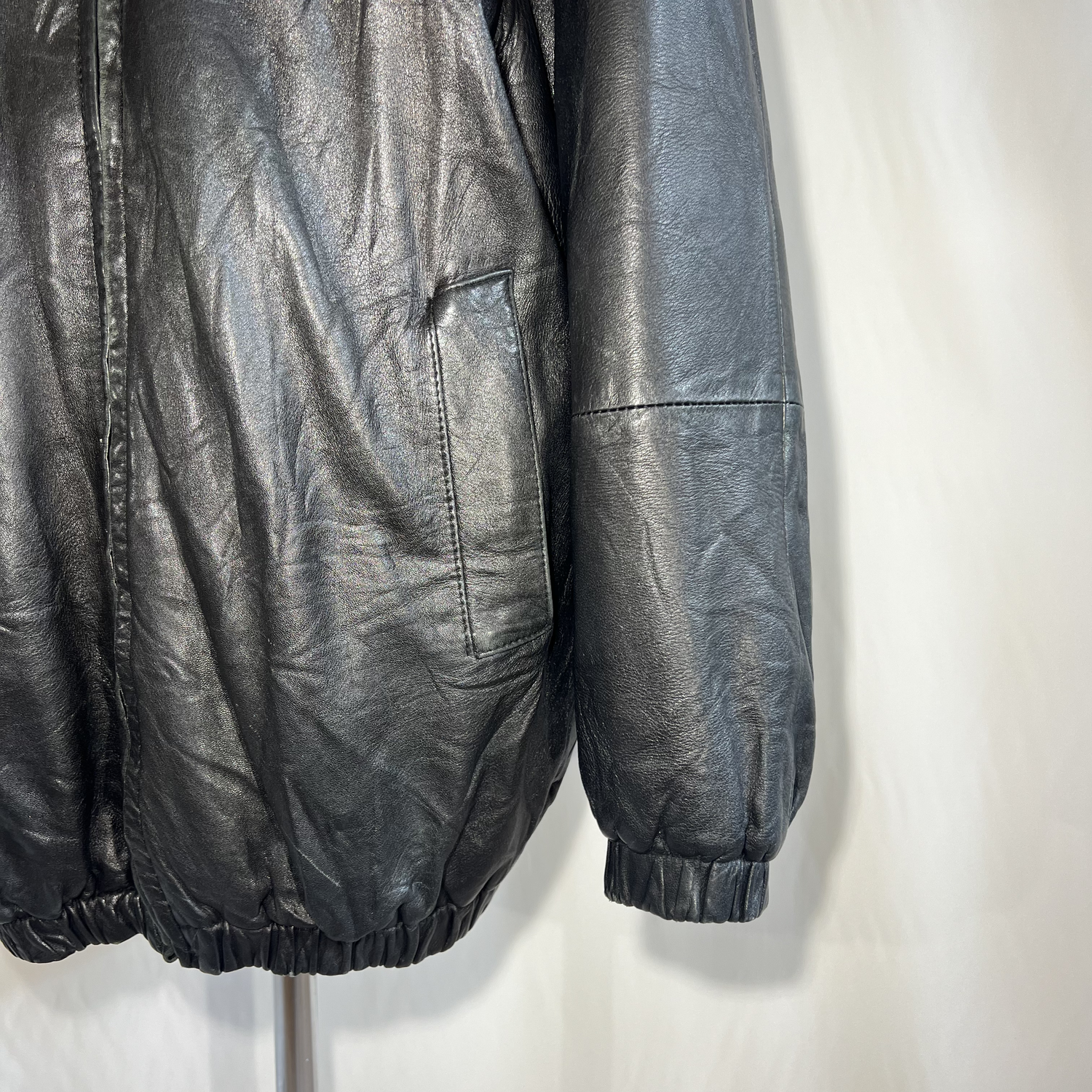 ジャケット・アウター ILLIGO Washed leather bomber jacket ジャケット・アウター ILLIGO Washed leather bomber jacket